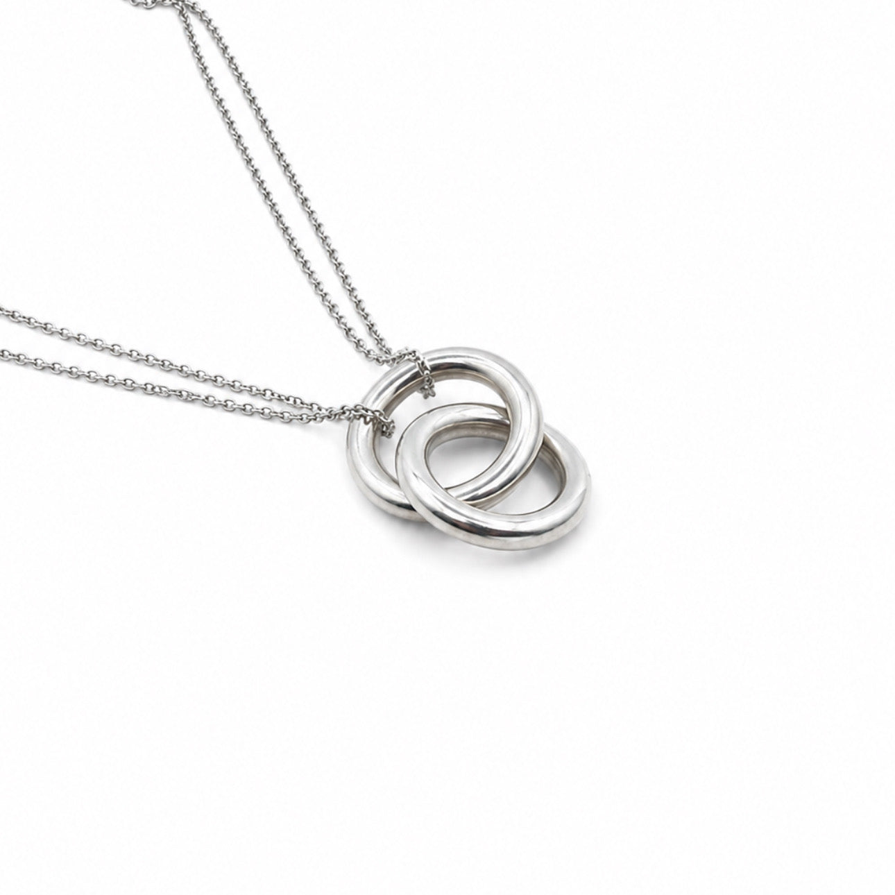 Sterling Silver Interlocking Circles Multi-Strand Pendant Necklace on 17" Chain